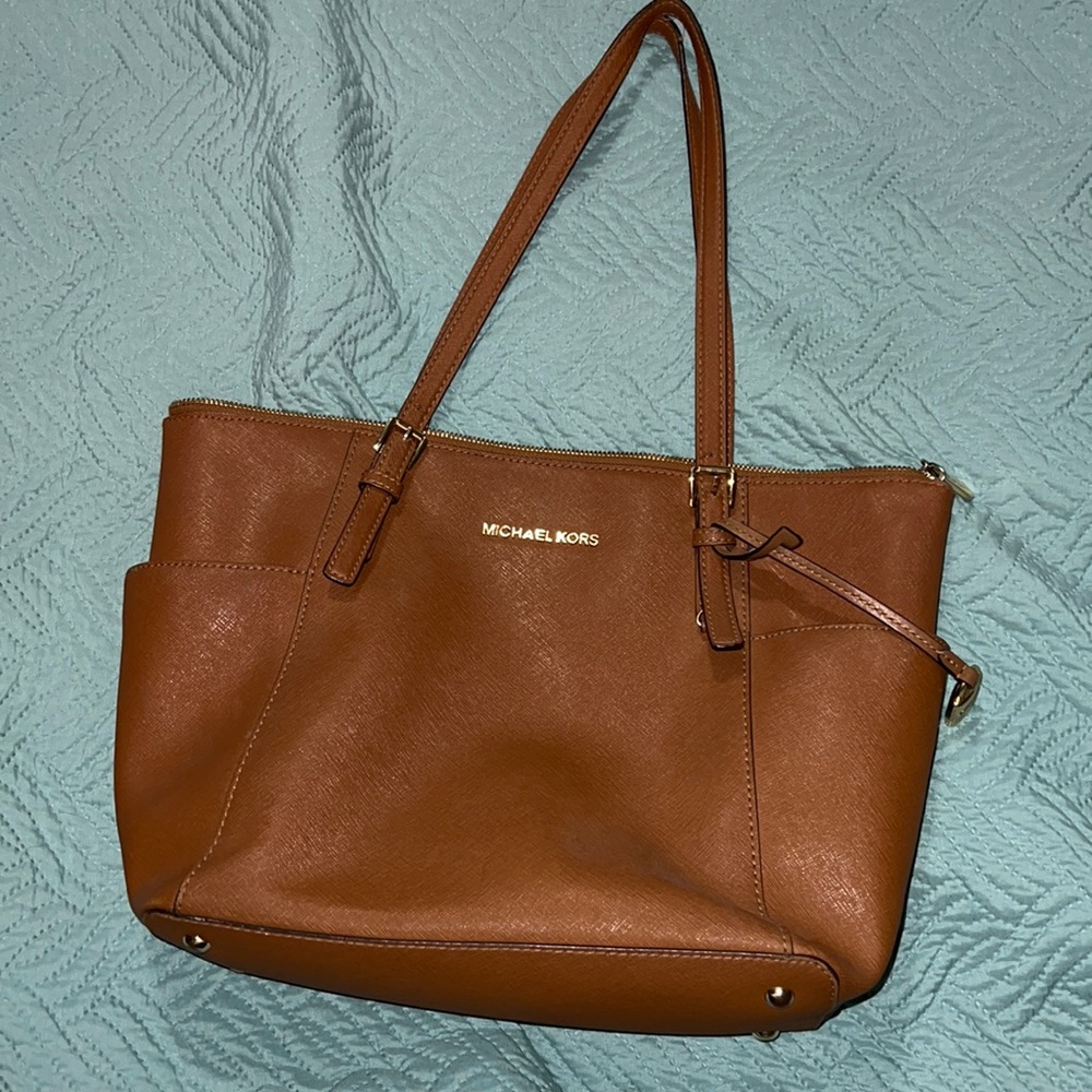 MK JET SET Travel Weekender SIDE POCKETS